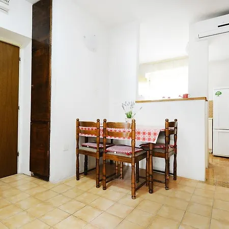 Split Central Lovely Flat Room photo